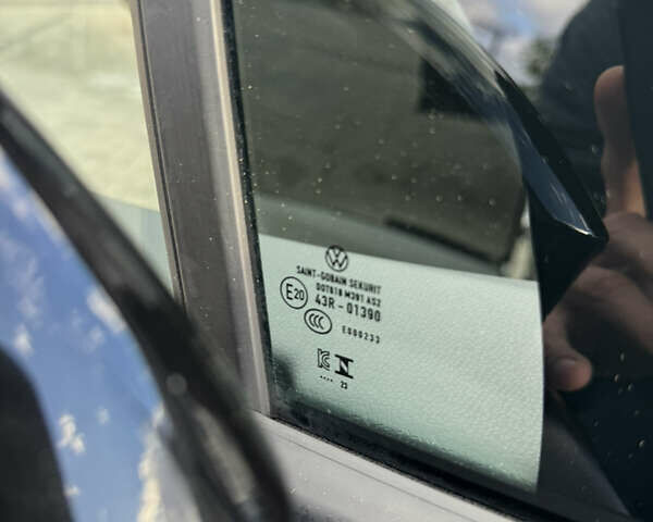 Фольксваген ID.4, объемом двигателя 0 л и пробегом 61 тыс. км за 27200 $, фото 38 на Automoto.ua