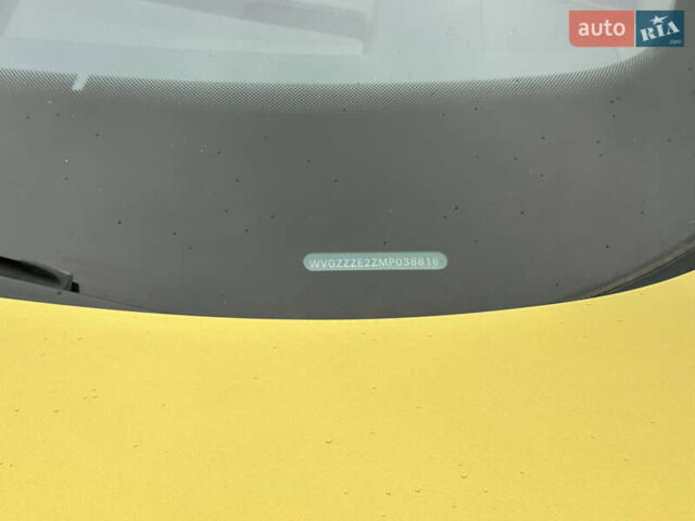 Желтый Фольксваген ID.4, объемом двигателя 0 л и пробегом 147 тыс. км за 24999 $, фото 28 на Automoto.ua