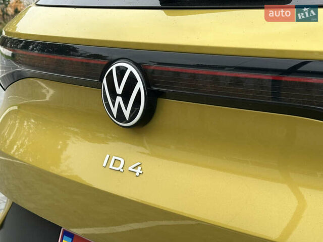 Желтый Фольксваген ID.4, объемом двигателя 0 л и пробегом 147 тыс. км за 24999 $, фото 102 на Automoto.ua