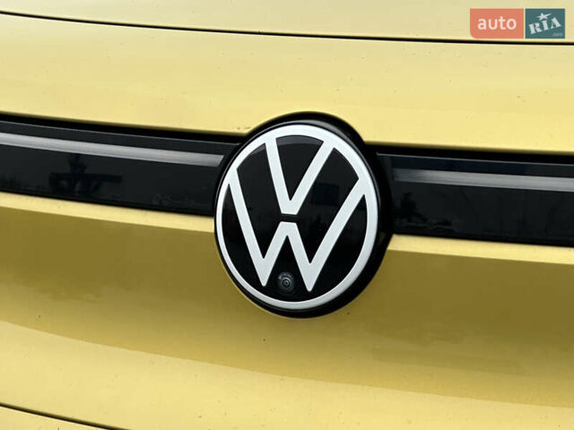 Желтый Фольксваген ID.4, объемом двигателя 0 л и пробегом 147 тыс. км за 24999 $, фото 26 на Automoto.ua