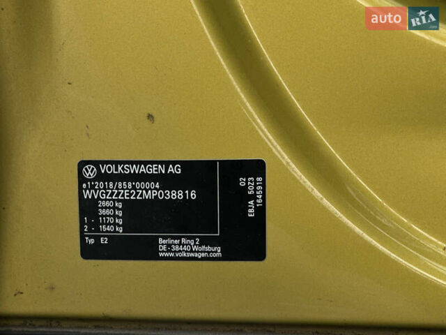 Желтый Фольксваген ID.4, объемом двигателя 0 л и пробегом 147 тыс. км за 24999 $, фото 118 на Automoto.ua