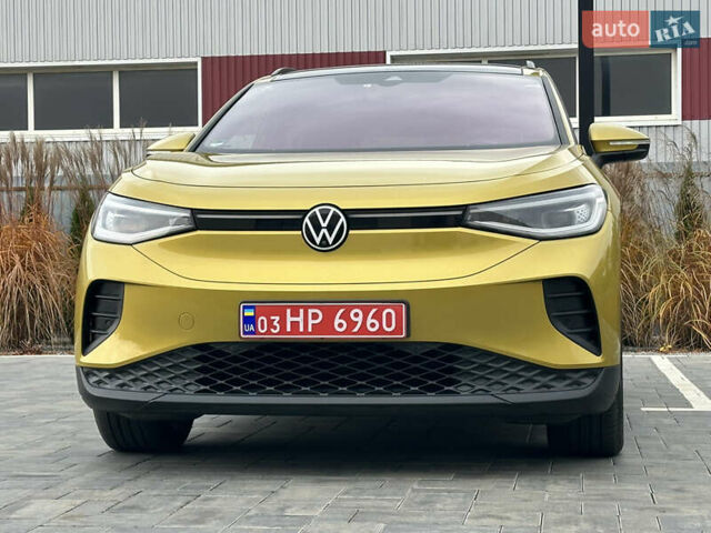 Желтый Фольксваген ID.4, объемом двигателя 0 л и пробегом 147 тыс. км за 24999 $, фото 2 на Automoto.ua