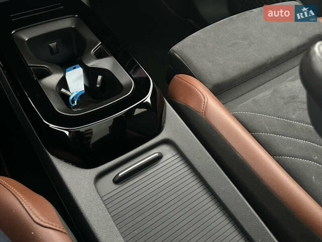 Желтый Фольксваген ID.4, объемом двигателя 0 л и пробегом 147 тыс. км за 24999 $, фото 52 на Automoto.ua