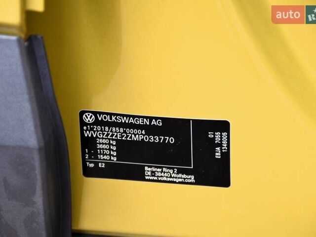 Желтый Фольксваген ID.4, объемом двигателя 0 л и пробегом 26 тыс. км за 29900 $, фото 57 на Automoto.ua