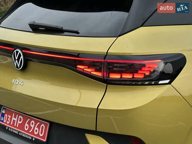 Желтый Фольксваген ID.4, объемом двигателя 0 л и пробегом 147 тыс. км за 24999 $, фото 114 на Automoto.ua