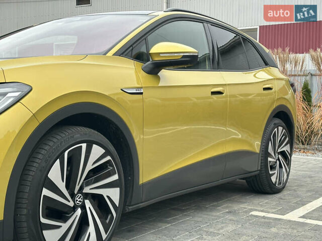 Желтый Фольксваген ID.4, объемом двигателя 0 л и пробегом 147 тыс. км за 24999 $, фото 107 на Automoto.ua