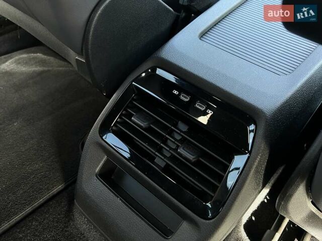 Серый Фольксваген ID.4, объемом двигателя 0 л и пробегом 71 тыс. км за 25119 $, фото 33 на Automoto.ua