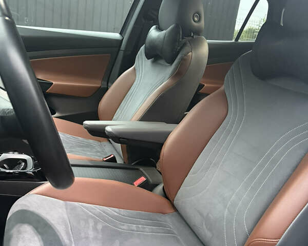 Серый Фольксваген ID.4, объемом двигателя 0 л и пробегом 204 тыс. км за 19300 $, фото 19 на Automoto.ua