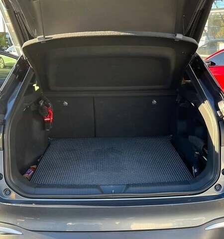 Сірий Фольксваген ID.4, об'ємом двигуна 0 л та пробігом 53 тис. км за 28000 $, фото 23 на Automoto.ua