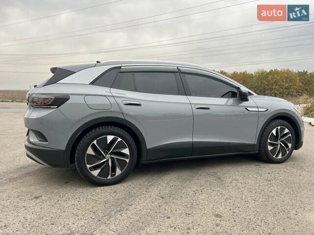 Серый Фольксваген ID.4, объемом двигателя 0 л и пробегом 65 тыс. км за 21800 $, фото 4 на Automoto.ua