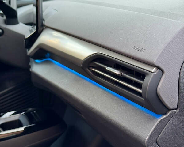 Серый Фольксваген ID.4, объемом двигателя 0 л и пробегом 100 тыс. км за 23800 $, фото 38 на Automoto.ua