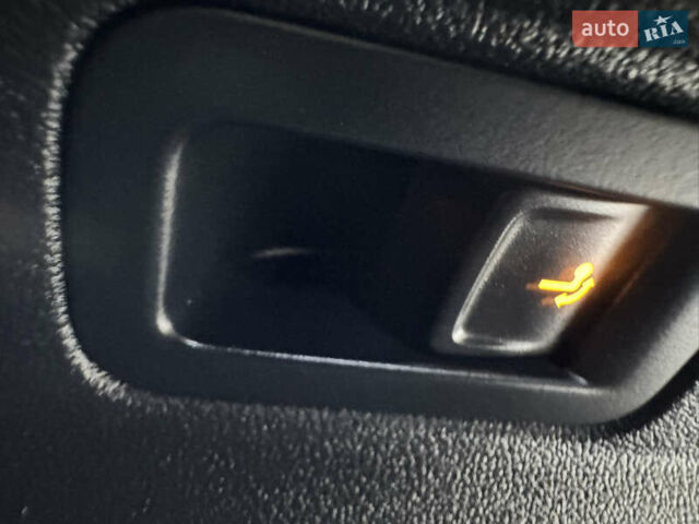 Серый Фольксваген ID.4, объемом двигателя 0 л и пробегом 136 тыс. км за 21000 $, фото 98 на Automoto.ua