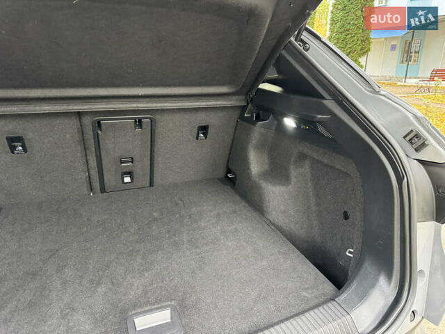 Серый Фольксваген ID.4, объемом двигателя 0 л и пробегом 136 тыс. км за 21000 $, фото 97 на Automoto.ua