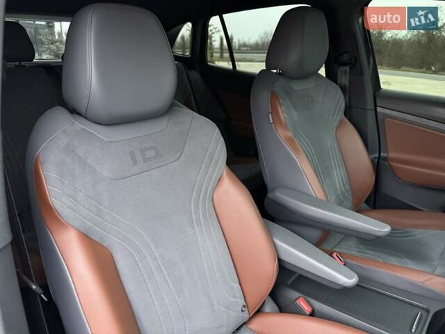 Серый Фольксваген ID.4, объемом двигателя 0 л и пробегом 122 тыс. км за 23200 $, фото 27 на Automoto.ua