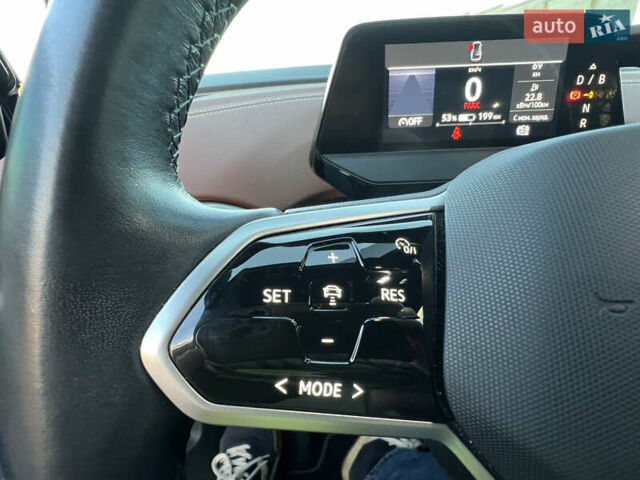 Серый Фольксваген ID.4, объемом двигателя 0 л и пробегом 127 тыс. км за 24599 $, фото 67 на Automoto.ua