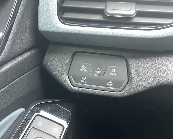 Серый Фольксваген ID.4, объемом двигателя 0 л и пробегом 42 тыс. км за 23000 $, фото 13 на Automoto.ua