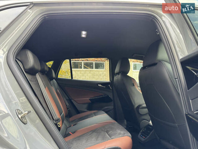 Серый Фольксваген ID.4, объемом двигателя 0 л и пробегом 136 тыс. км за 21000 $, фото 84 на Automoto.ua