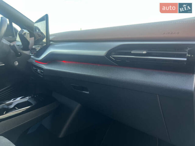 Серый Фольксваген ID.4, объемом двигателя 0 л и пробегом 170 тыс. км за 19199 $, фото 16 на Automoto.ua