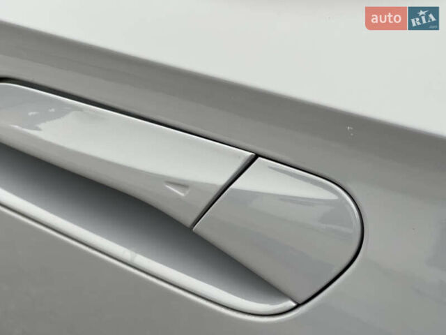 Серый Фольксваген ID.4, объемом двигателя 0 л и пробегом 104 тыс. км за 22600 $, фото 28 на Automoto.ua