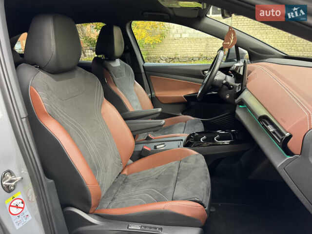 Серый Фольксваген ID.4, объемом двигателя 0 л и пробегом 136 тыс. км за 21000 $, фото 92 на Automoto.ua