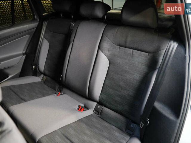 Серый Фольксваген ID.4, объемом двигателя 0 л и пробегом 34 тыс. км за 21300 $, фото 28 на Automoto.ua