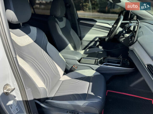 Серый Фольксваген ID.4, объемом двигателя 0 л и пробегом 71 тыс. км за 25500 $, фото 17 на Automoto.ua