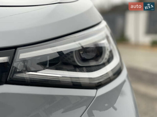 Серый Фольксваген ID.4, объемом двигателя 0 л и пробегом 104 тыс. км за 22600 $, фото 25 на Automoto.ua