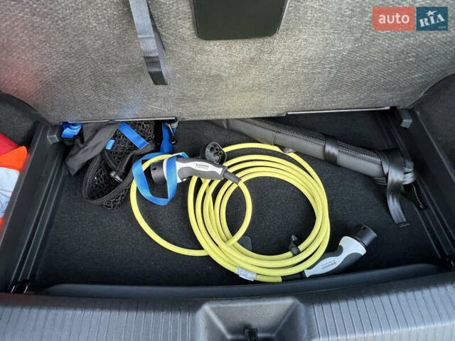 Серый Фольксваген ID.4, объемом двигателя 0 л и пробегом 127 тыс. км за 24599 $, фото 40 на Automoto.ua