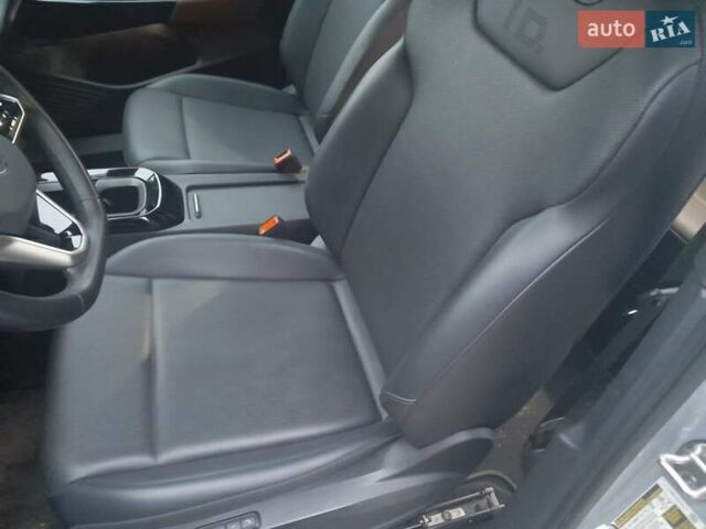 Серый Фольксваген ID.4, объемом двигателя 0 л и пробегом 61 тыс. км за 23800 $, фото 16 на Automoto.ua