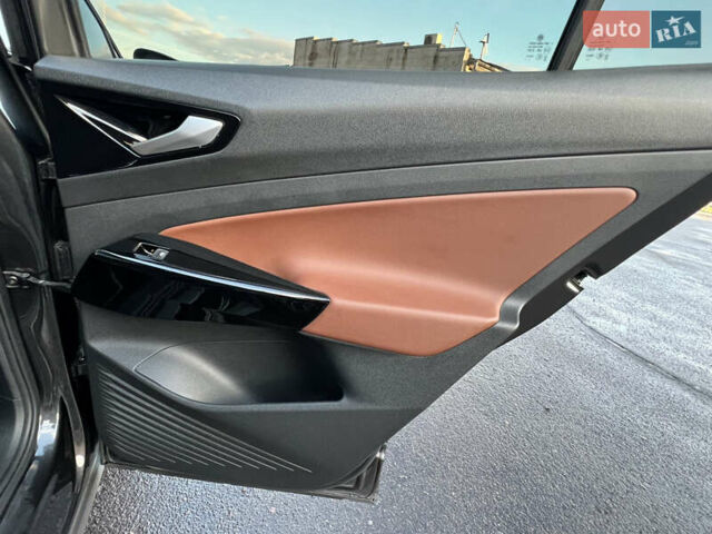 Серый Фольксваген ID.4, объемом двигателя 0 л и пробегом 127 тыс. км за 24599 $, фото 44 на Automoto.ua