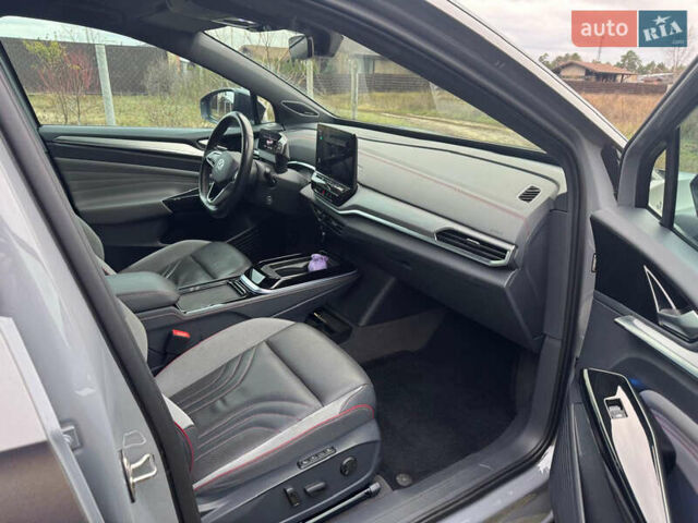 Серый Фольксваген ID.4, объемом двигателя 0 л и пробегом 40 тыс. км за 27999 $, фото 4 на Automoto.ua