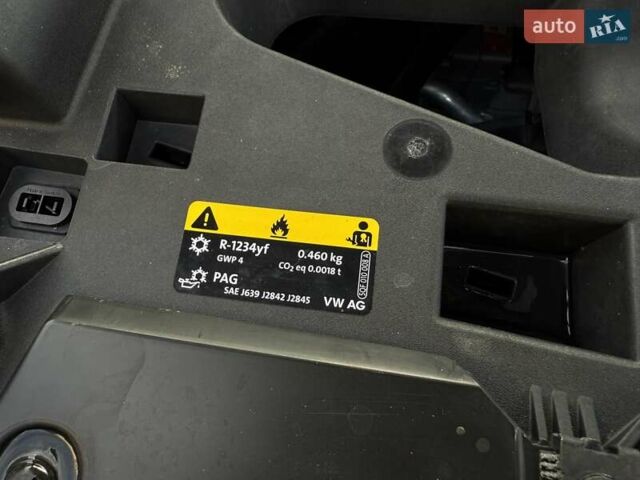 Серый Фольксваген ID.4, объемом двигателя 0 л и пробегом 180 тыс. км за 21300 $, фото 26 на Automoto.ua