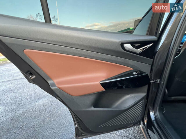 Серый Фольксваген ID.4, объемом двигателя 0 л и пробегом 127 тыс. км за 24599 $, фото 51 на Automoto.ua