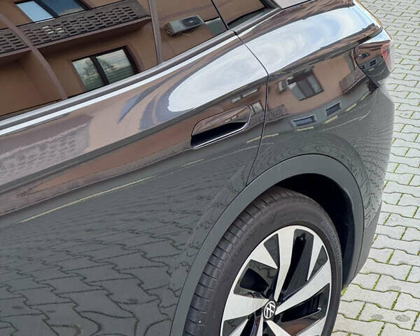 Серый Фольксваген ID.4, объемом двигателя 0 л и пробегом 100 тыс. км за 23800 $, фото 15 на Automoto.ua