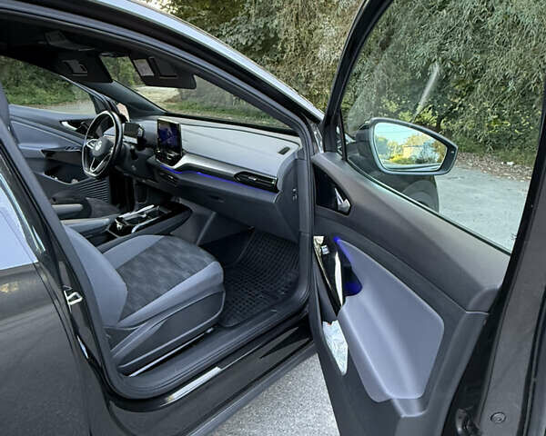 Серый Фольксваген ID.4, объемом двигателя 0 л и пробегом 138 тыс. км за 23491 $, фото 9 на Automoto.ua