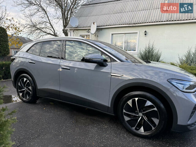 Сірий Фольксваген ID.4, об'ємом двигуна 0 л та пробігом 136 тис. км за 22900 $, фото 9 на Automoto.ua