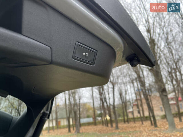 Серый Фольксваген ID.4, объемом двигателя 0 л и пробегом 104 тыс. км за 22600 $, фото 23 на Automoto.ua