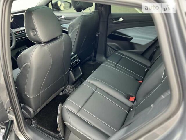 Серый Фольксваген ID.4, объемом двигателя 0 л и пробегом 99 тыс. км за 20400 $, фото 17 на Automoto.ua