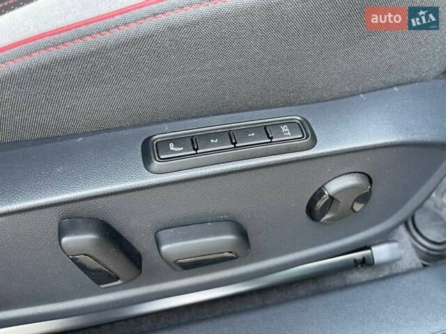 Серый Фольксваген ID.4, объемом двигателя 0 л и пробегом 65 тыс. км за 26800 $, фото 40 на Automoto.ua