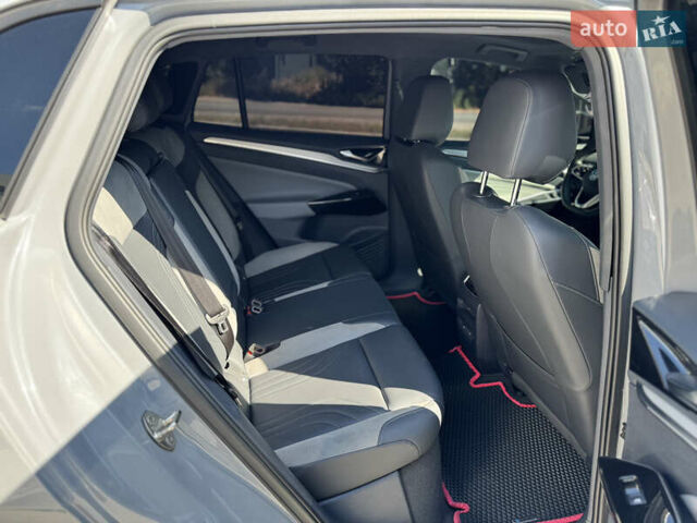 Серый Фольксваген ID.4, объемом двигателя 0 л и пробегом 71 тыс. км за 25500 $, фото 18 на Automoto.ua