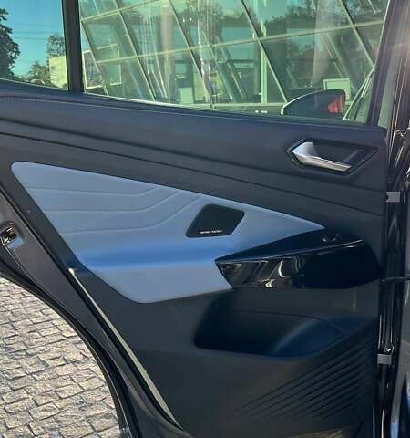 Сірий Фольксваген ID.4, об'ємом двигуна 0 л та пробігом 53 тис. км за 28000 $, фото 12 на Automoto.ua