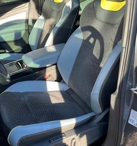 Сірий Фольксваген ID.4, об'ємом двигуна 0 л та пробігом 53 тис. км за 28000 $, фото 19 на Automoto.ua