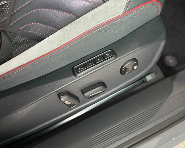 Серый Фольксваген ID.4, объемом двигателя 0 л и пробегом 40 тыс. км за 27999 $, фото 9 на Automoto.ua