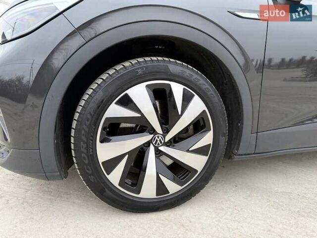 Серый Фольксваген ID.4, объемом двигателя 0 л и пробегом 122 тыс. км за 23200 $, фото 10 на Automoto.ua