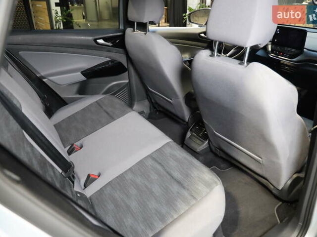 Серый Фольксваген ID.4, объемом двигателя 0 л и пробегом 34 тыс. км за 21300 $, фото 30 на Automoto.ua