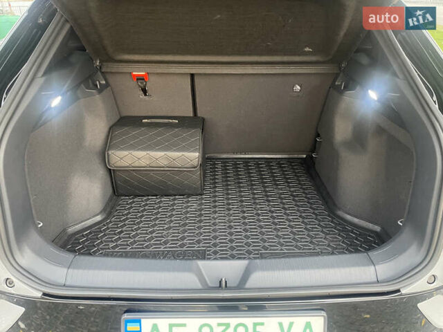 Серый Фольксваген ID.4, объемом двигателя 0 л и пробегом 63 тыс. км за 23300 $, фото 17 на Automoto.ua