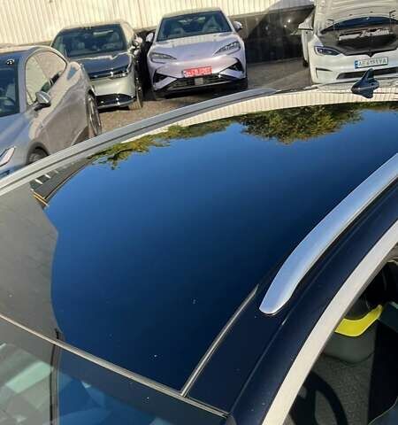 Сірий Фольксваген ID.4, об'ємом двигуна 0 л та пробігом 53 тис. км за 28000 $, фото 21 на Automoto.ua