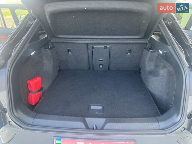 Серый Фольксваген ID.4, объемом двигателя 0 л и пробегом 168 тыс. км за 19850 $, фото 30 на Automoto.ua