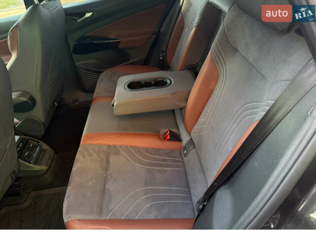 Серый Фольксваген ID.4, объемом двигателя 0 л и пробегом 180 тыс. км за 21300 $, фото 18 на Automoto.ua