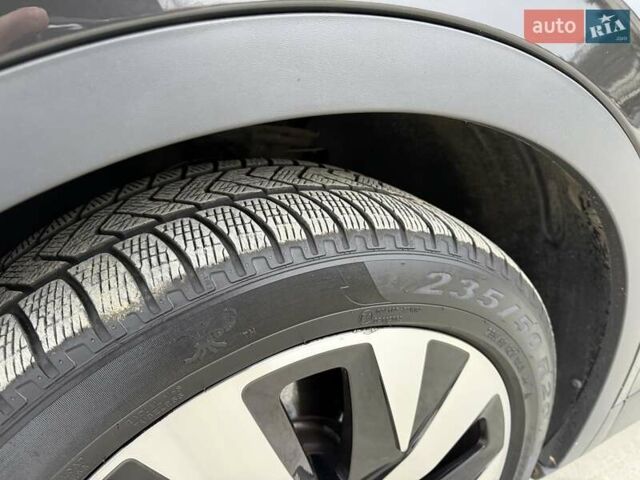 Серый Фольксваген ID.4, объемом двигателя 0 л и пробегом 122 тыс. км за 23200 $, фото 11 на Automoto.ua